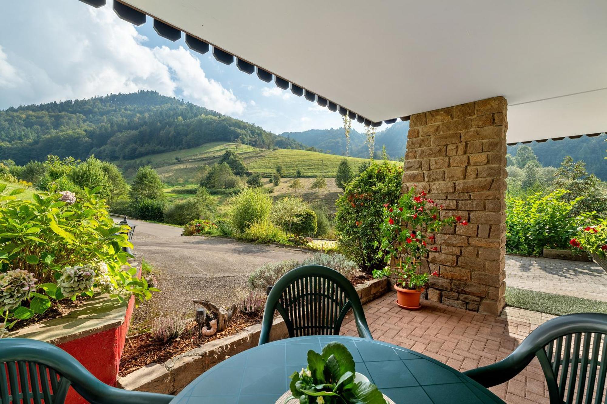 Ottenhofen im Schwarzwald Haus Schindler 아파트 외부 사진
